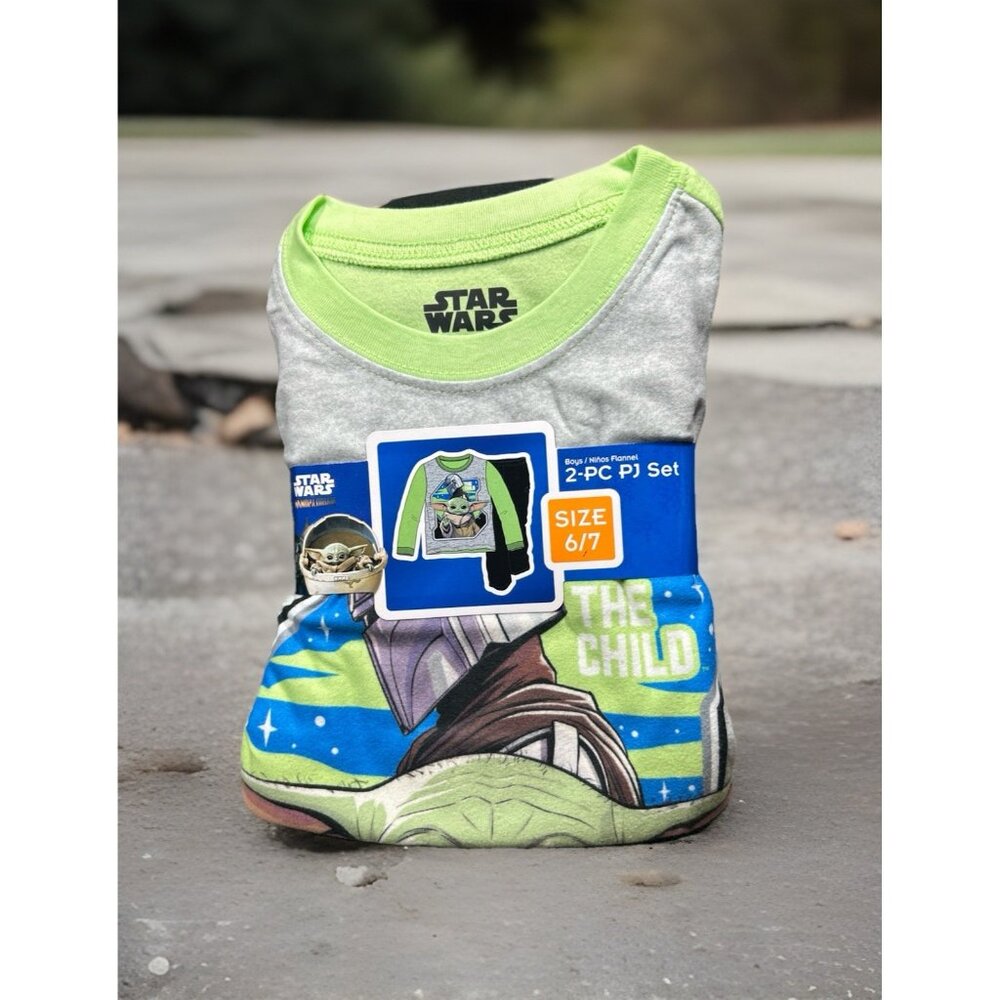 Star Wars Child Yoda Boys Size 6/7 Basic pajamas L/S Top & Pants 2pc Pj Set New